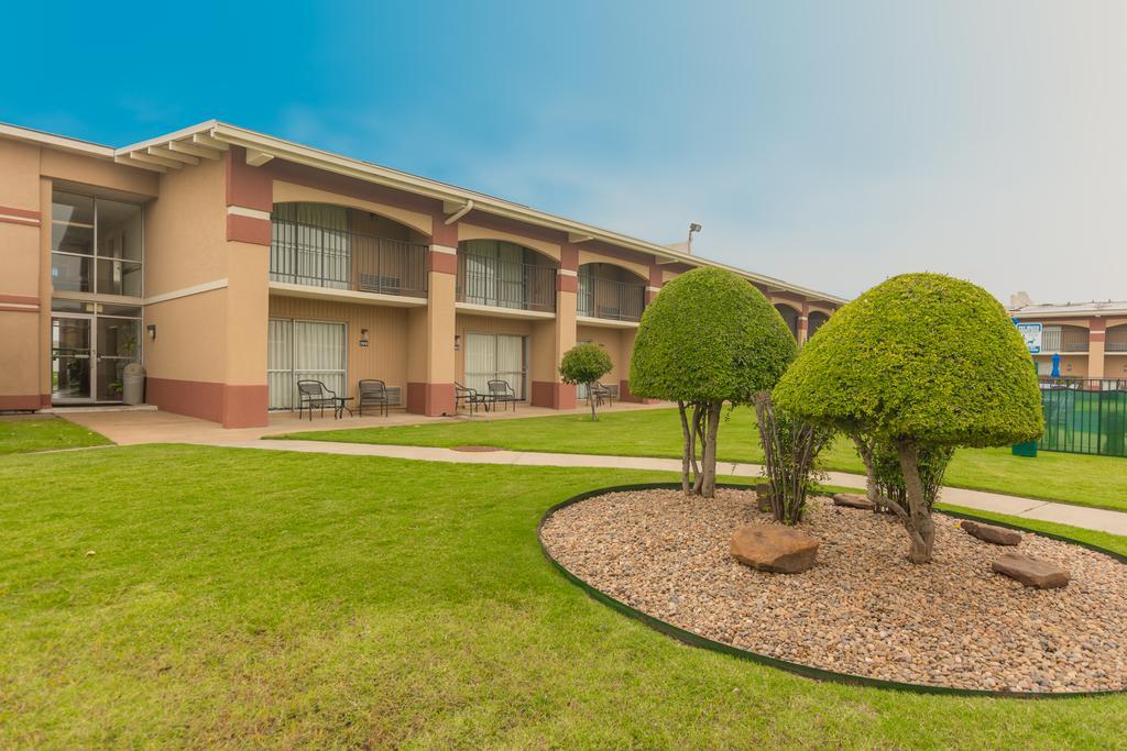 Howard Johnson By Wyndham Oklahoma City Okc Airport, Fairgrounds, I40 Buitenkant foto