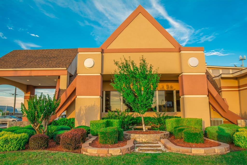 Howard Johnson By Wyndham Oklahoma City Okc Airport, Fairgrounds, I40 Buitenkant foto
