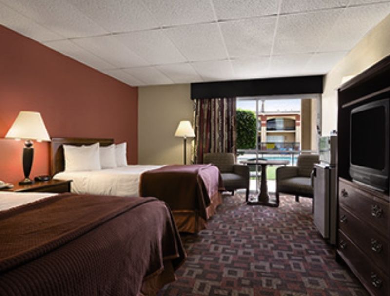 Howard Johnson By Wyndham Oklahoma City Okc Airport, Fairgrounds, I40 Buitenkant foto