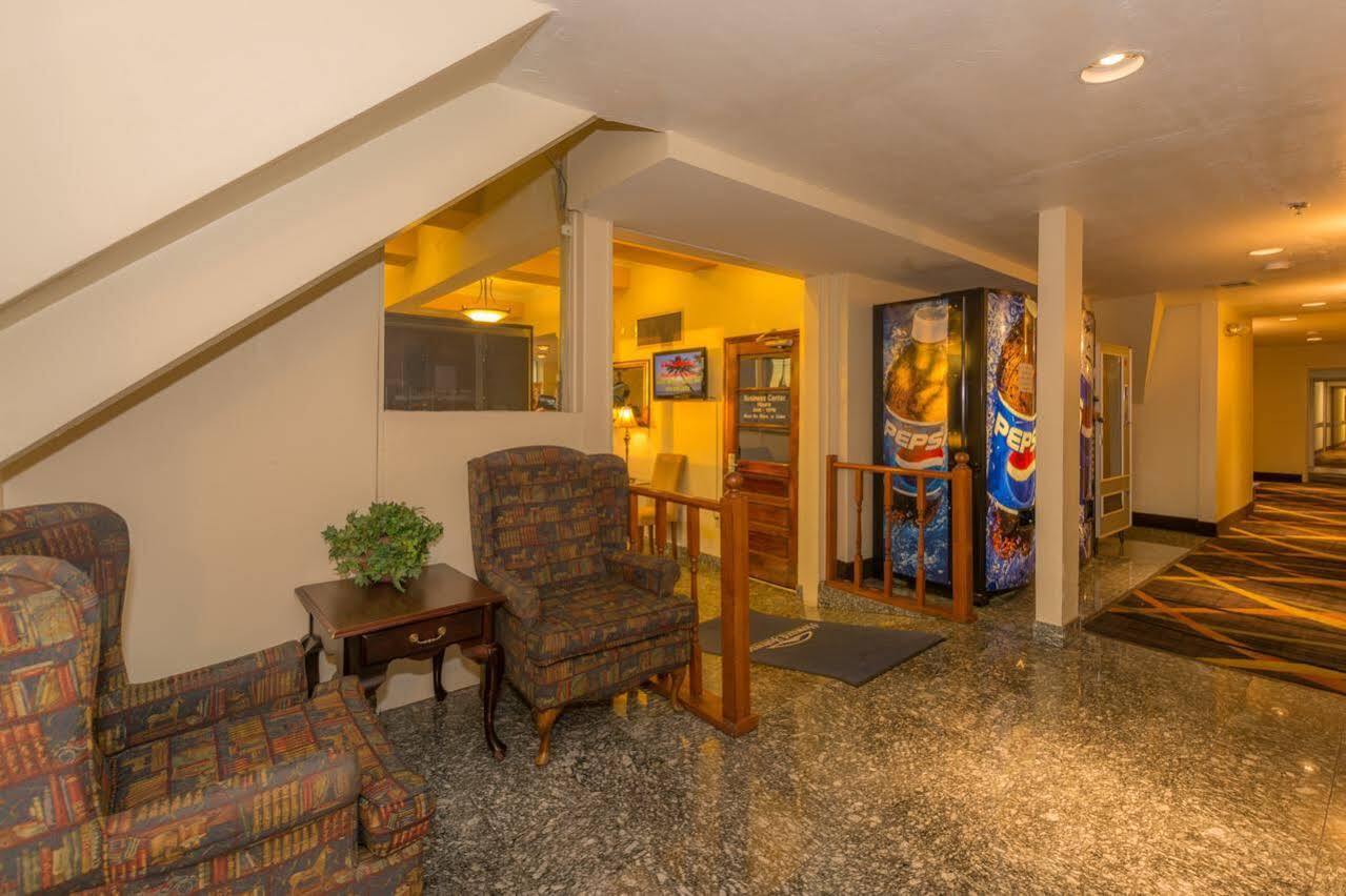 Howard Johnson By Wyndham Oklahoma City Okc Airport, Fairgrounds, I40 Buitenkant foto